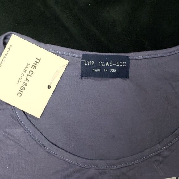 THE CLASSIC EMBELLISHED CROP TOP T-SHIRT - Picture 3 of 9